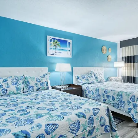 All-New, First Floor, Huge Pool, 70 Inch Tv, Tiki Bar